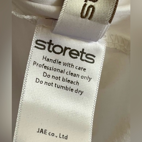 Absolutely adorable layered top - Picture 8 of 8